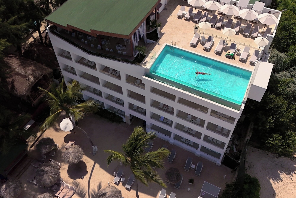 hm bavaro beach adults only