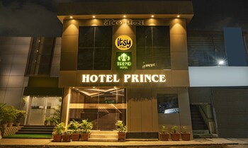 treebo prince andheri east
