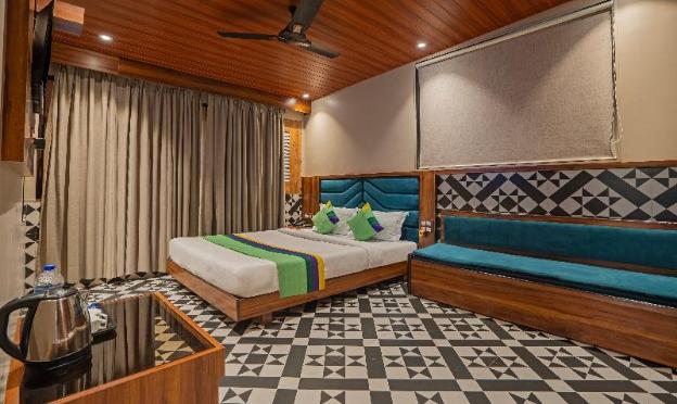 treebo prince andheri east