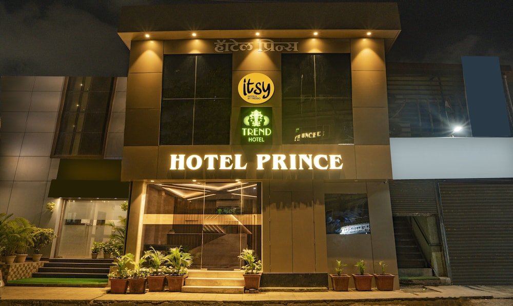 treebo prince andheri east