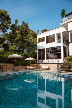 ndaru luxury suites