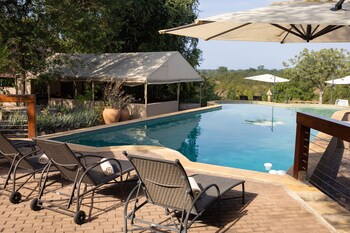 milima big 5 safari lodge