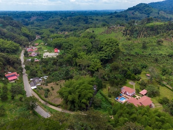 Casa Rivera Del Cacao,Buenavista>>Armenia,3 star