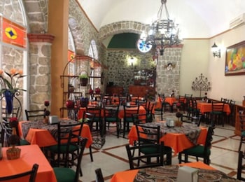 hotel tajin