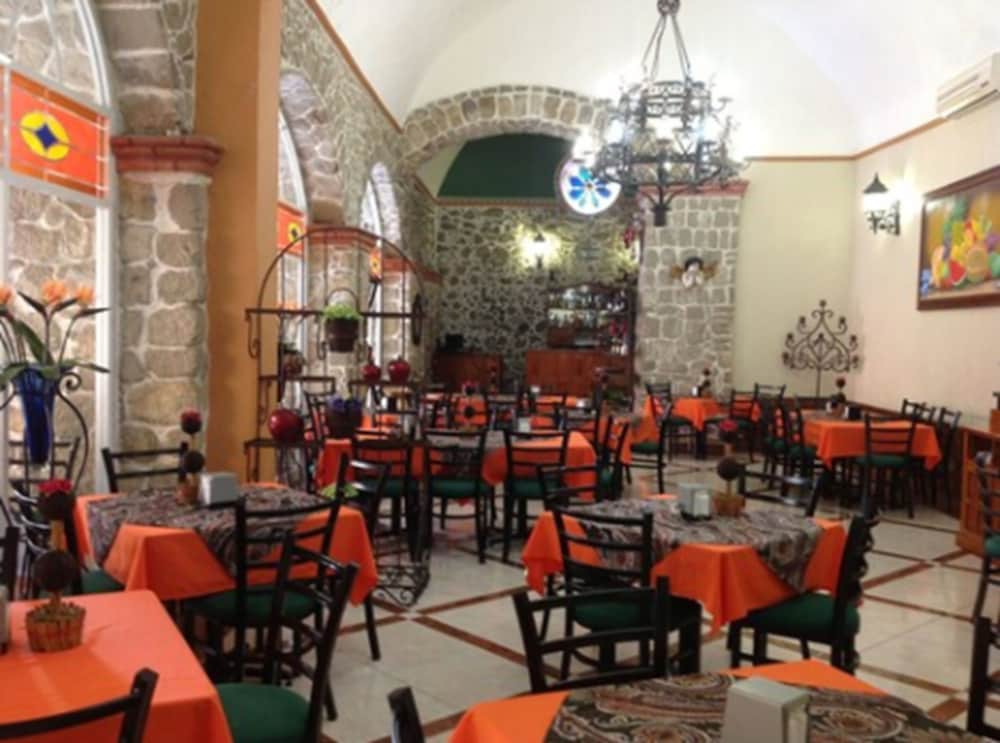hotel tajin