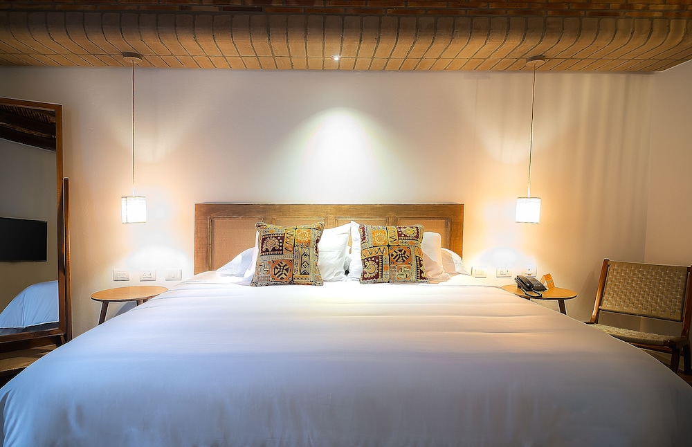 hotel casa alcestre