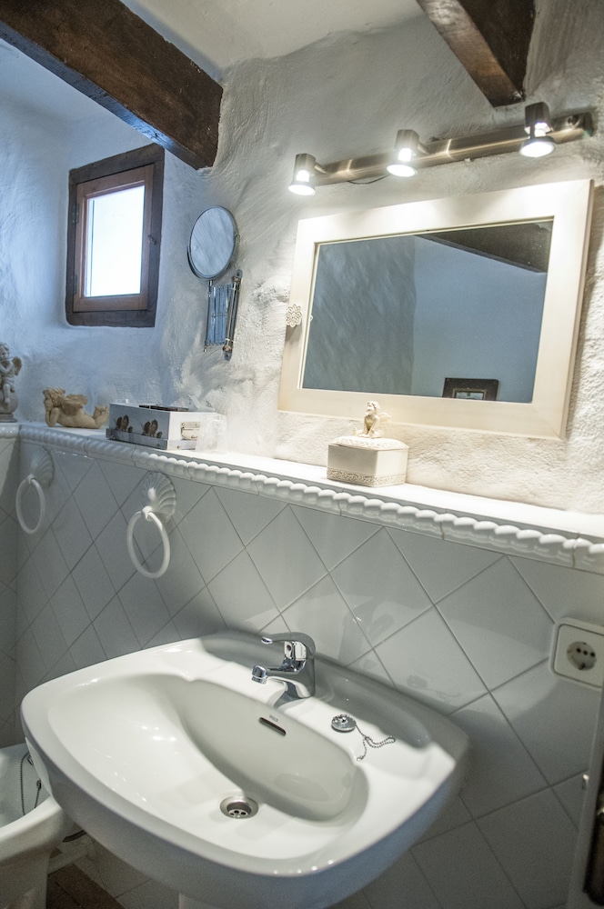 hotel rural biniarroca adults only