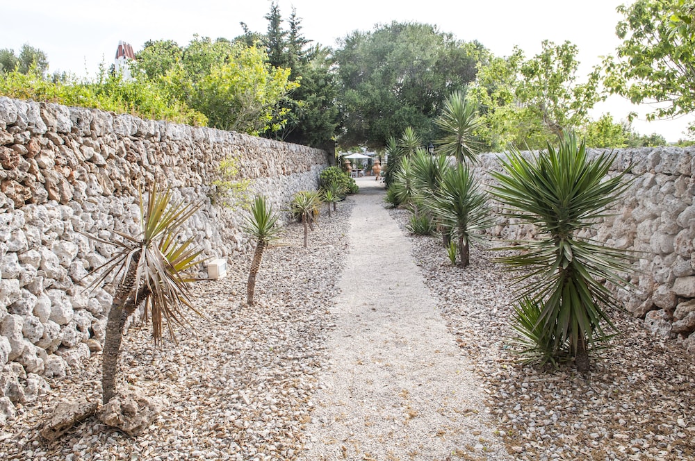 hotel rural biniarroca adults only