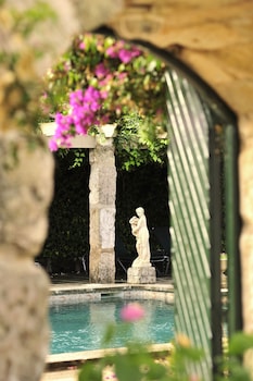 hotel rural biniarroca adults only