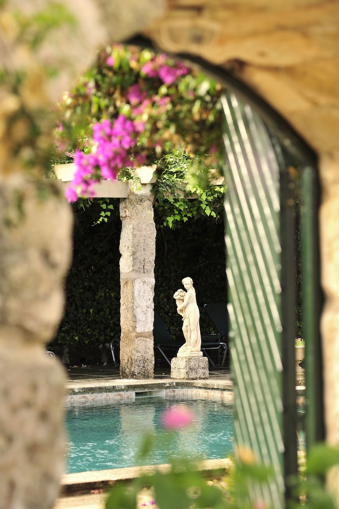 hotel rural biniarroca adults only