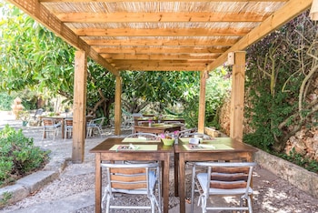 hotel rural biniarroca adults only