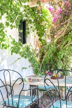 hotel rural biniarroca adults only