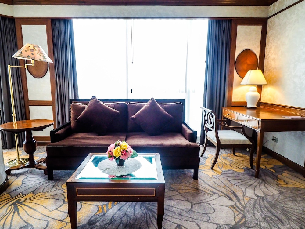 twin lotus hotel