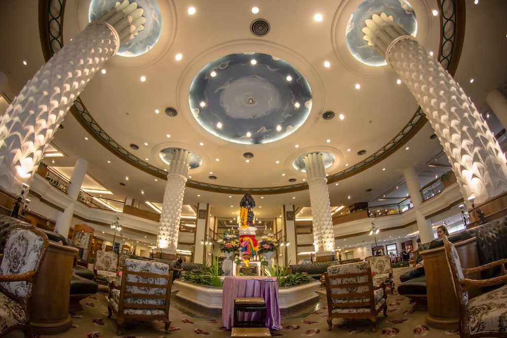 twin lotus hotel