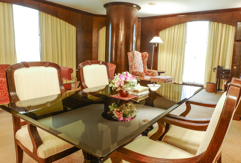 twin lotus hotel