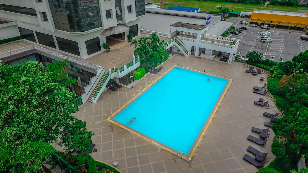 twin lotus hotel