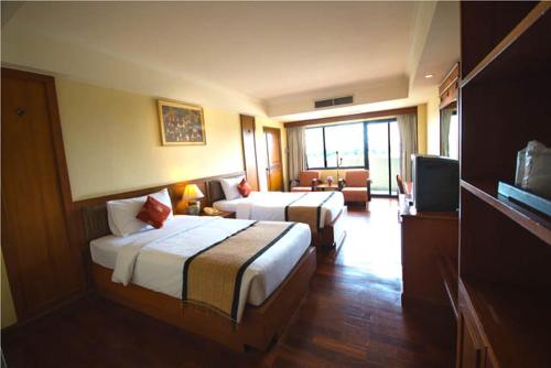 chakungrao riverview hotel