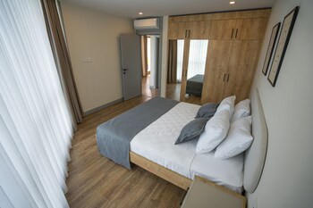marine homes lara
