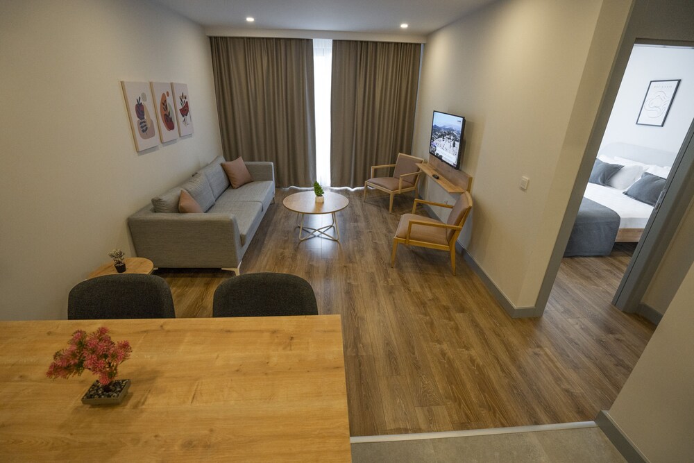 marine homes lara