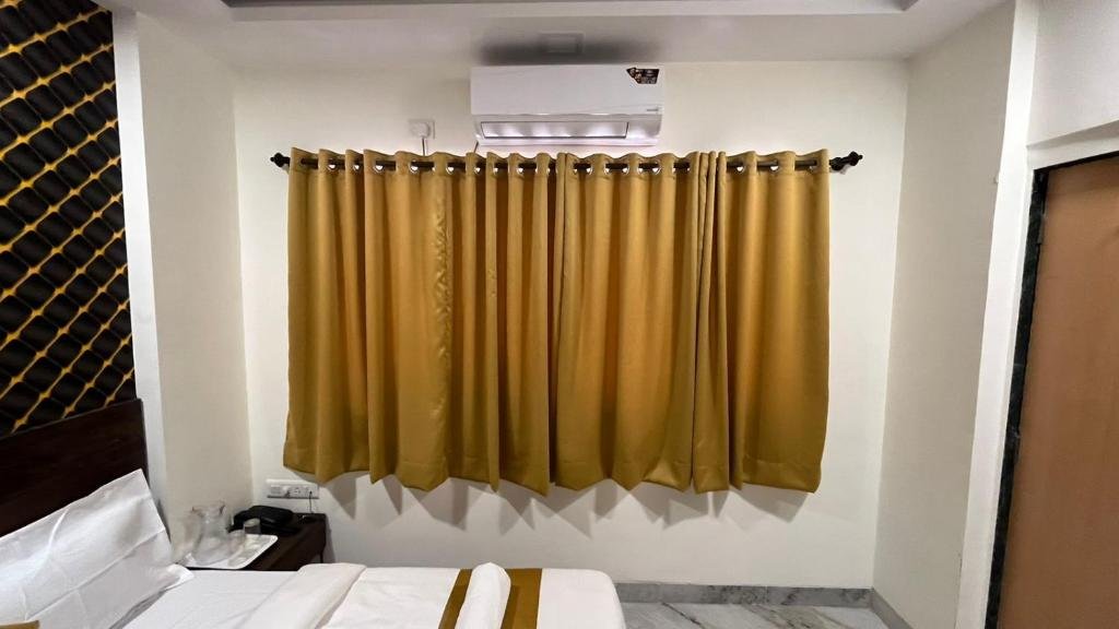 Hotel Plaza Rooms - Prabhadevi Dadar,India>>Mumbai,3 star