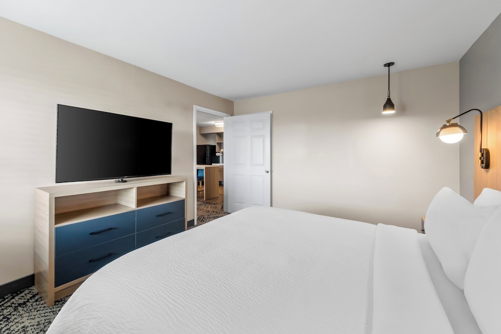 candlewood suites victoria by ihg