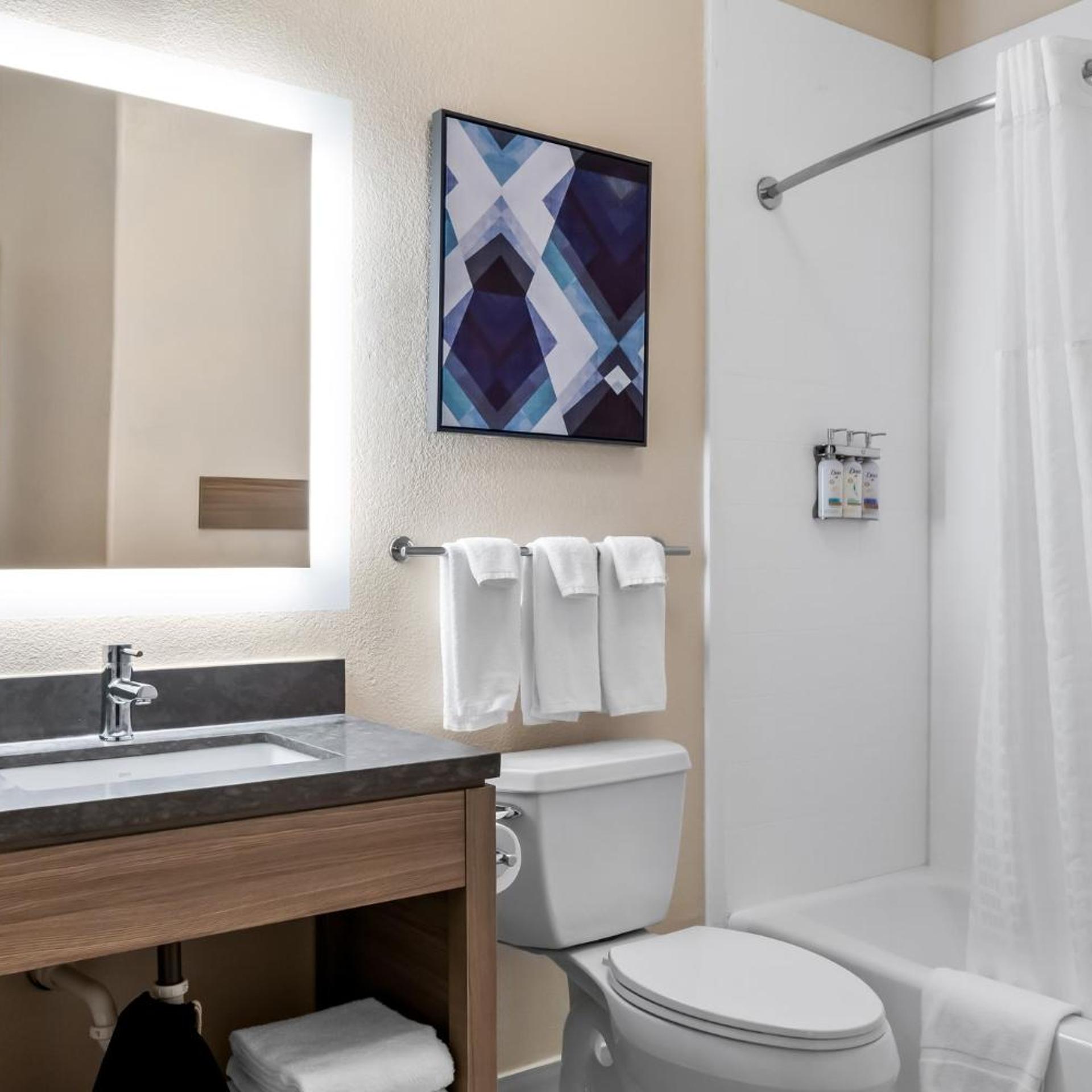 candlewood suites victoria by ihg