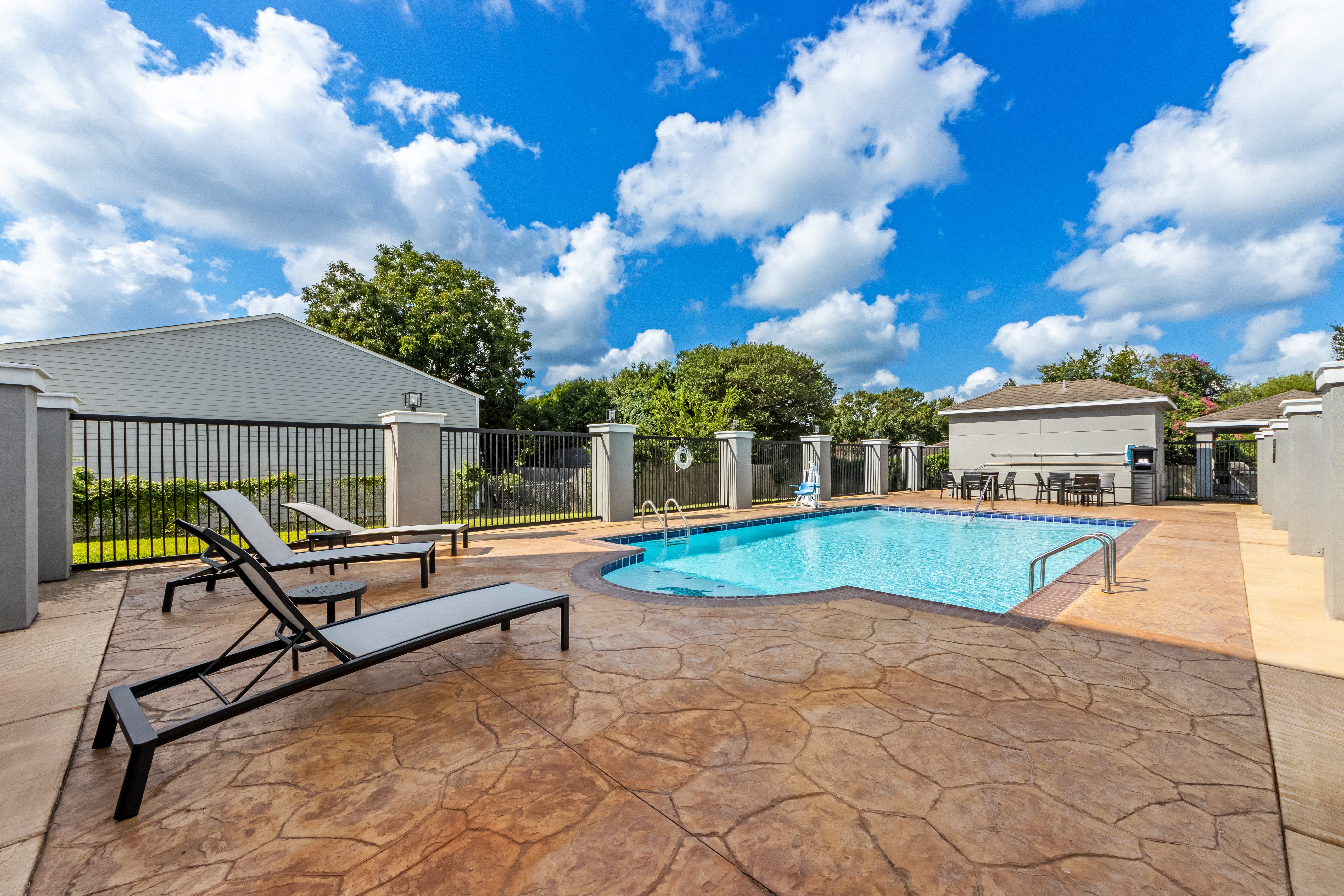 candlewood suites victoria by ihg