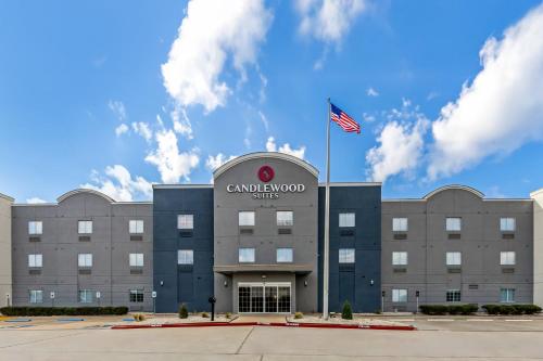 candlewood suites victoria by ihg
