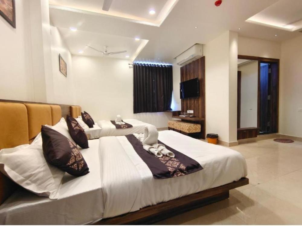 maruti group of hotels vrinda inn