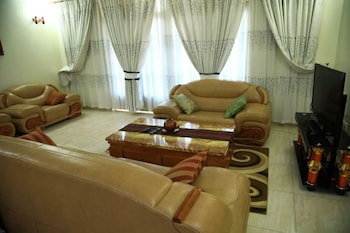 white stone apartment kimihurura