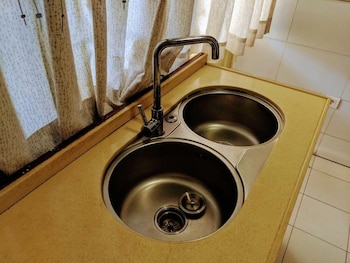 white stone apartment kimihurura