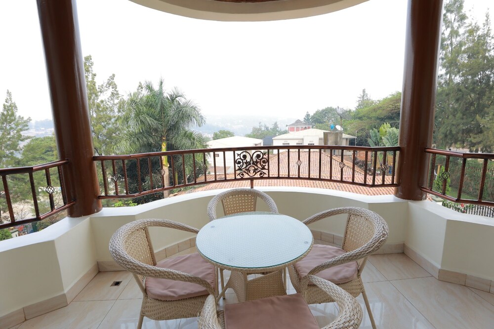 white stone apartment kimihurura