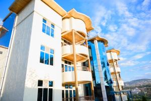 white stone apartment kimihurura