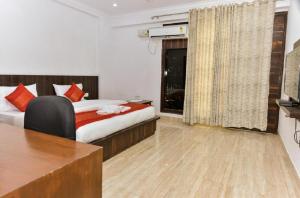 hotel travana stay at pitampura