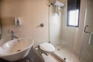 hotel diamond tree saket