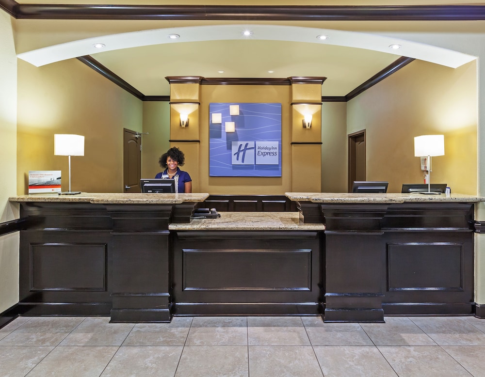 holiday inn express hotel and suites victoria by ihg