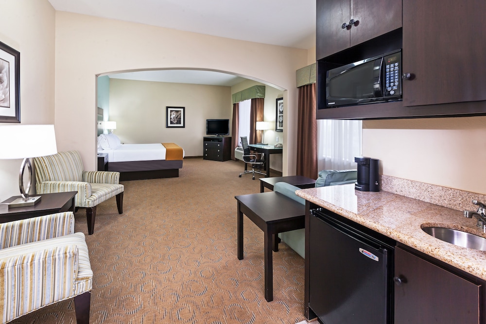holiday inn express hotel and suites victoria by ihg