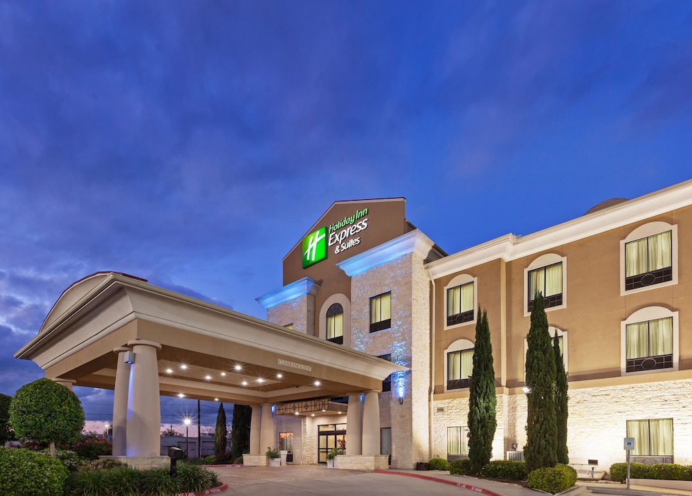 holiday inn express hotel and suites victoria by ihg