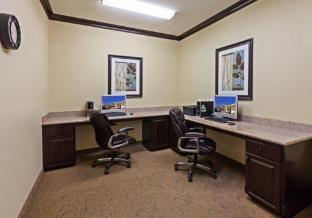 holiday inn express hotel and suites victoria by ihg