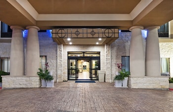 holiday inn express hotel and suites victoria by ihg