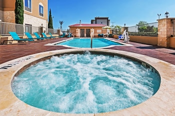 Holiday Inn Express Hotel & Suites Victoria By Ihg,Texas>>Victoria,3 star