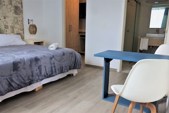 expo satelite hotel and suites