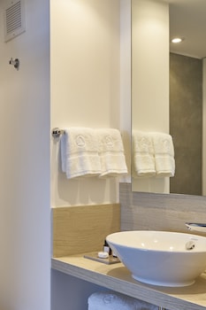 almarena puerto retiro