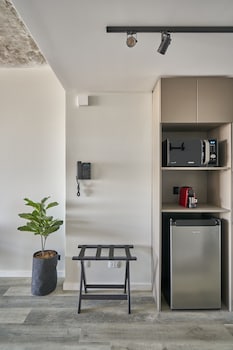 almarena puerto retiro