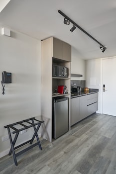 almarena puerto retiro