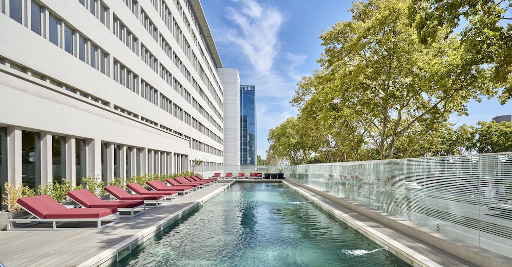 almarena puerto retiro