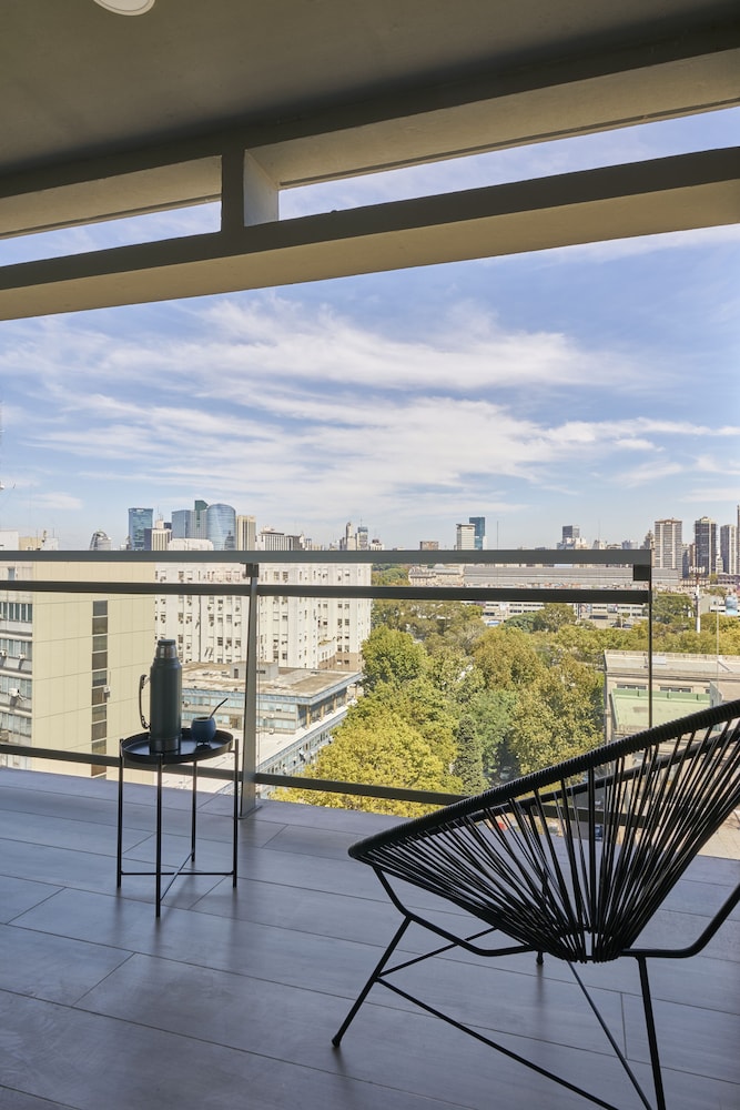 almarena puerto retiro