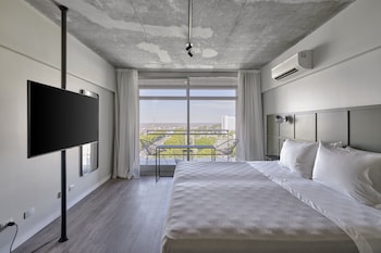 almarena puerto retiro