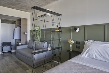 almarena puerto retiro