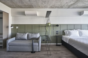 almarena puerto retiro